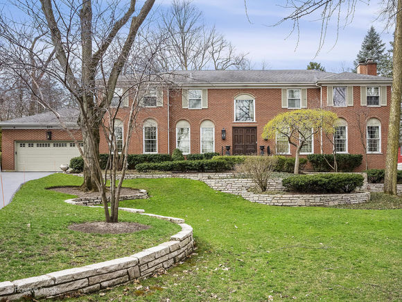 850 N Washington Street Hinsdale, IL House Sold - Photo 1 of 35. Opens carousel modal