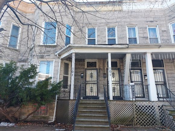 101 W 72nd Street Chicago, IL Multifamily Sold - Photo 1 of 22. Opens carousel modal