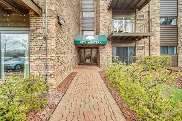 8974 N Western Avenue Unit 105 Des Plaines, IL Condo Sold - Photo 1 of 20. Opens carousel modal