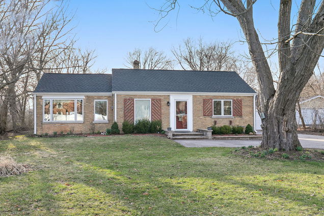206 N Wheeling Road Prospect Heights, IL House Sold - Photo 1 of 44. Opens carousel modal