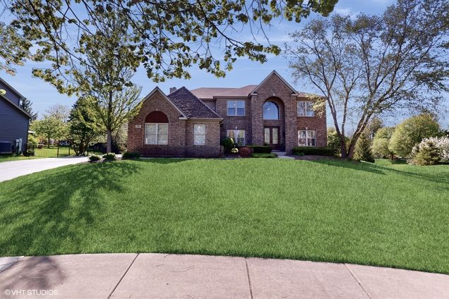 790 Hayrack Drive Algonquin, IL House Contingent - Photo 1 of 48. Opens carousel modal