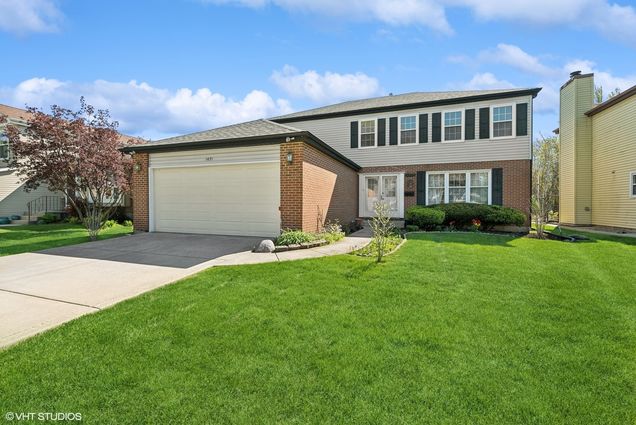 1431 S 4th Avenue Des Plaines, IL House Sold - Photo 1 of 18. Opens carousel modal