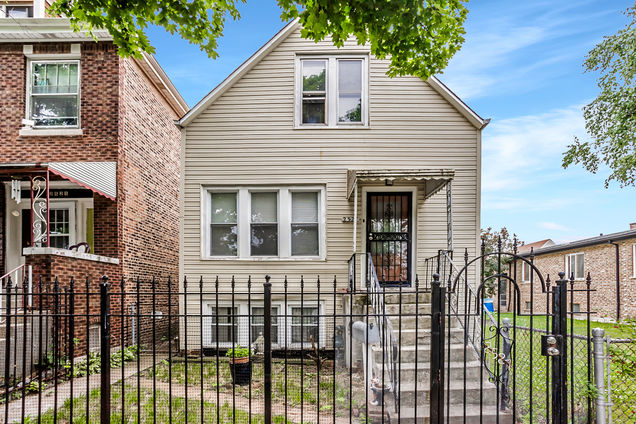 2527 W 45th Street Chicago, IL House Sold - Photo 1 of 19. Opens carousel modal