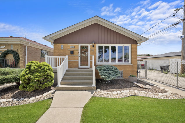5711 W 58th Street Chicago, IL House Sold - Photo 1 of 14. Opens carousel modal