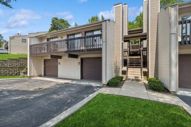 21 Mineola Road Fox Lake, IL Townhouse Sold - Photo 1 of 21. Opens carousel modal