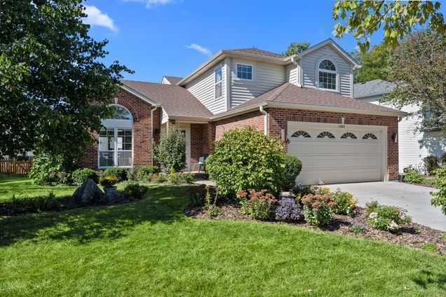1987 Nutmeg Lane Naperville, IL House Sold - Photo 1 of 24. Opens carousel modal