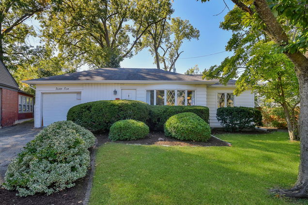 35 E Washington Boulevard Lombard, IL House Sold - Photo 1 of 15. Opens carousel modal