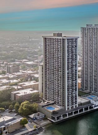 6007 N Sheridan Road Unit 22K Chicago, IL Condo Sold - Photo 1 of 31. Opens carousel modal