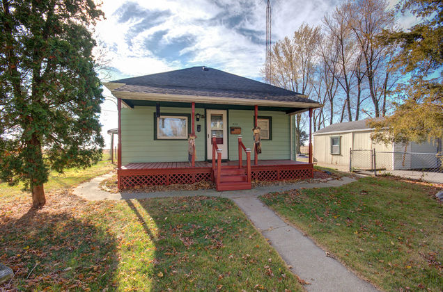 323 Emmett Street Kinsman, IL House Sold - Photo 1 of 17. Opens carousel modal