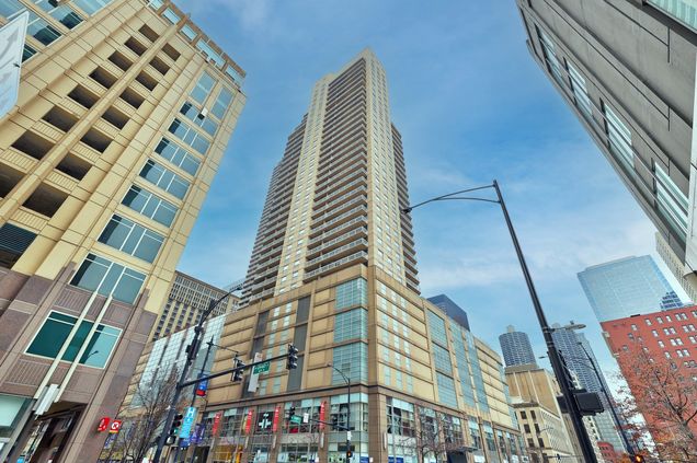 545 N Dearborn Street Unit 1305 Chicago, IL Condo Sold - Photo 1 of 25. Opens carousel modal