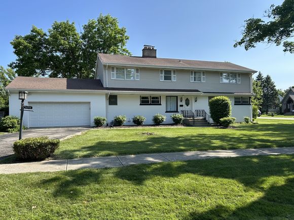 500 E North Street Itasca, IL House Sold - Photo 1 of 27. Opens carousel modal