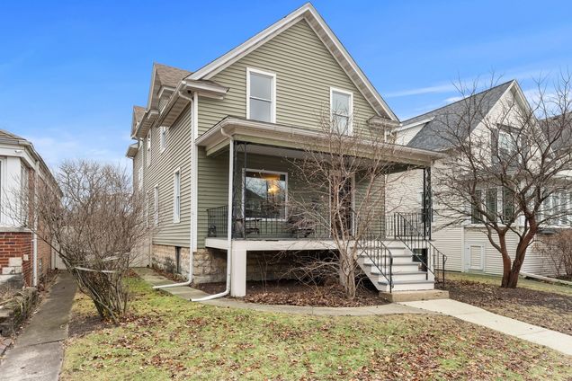 25 Ashland Avenue River Forest, IL House Sold - Photo 1 of 44. Opens carousel modal
