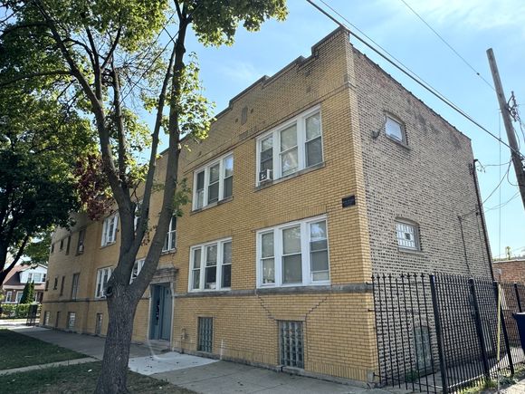 4709 W Dickens Avenue Unit 2W Chicago, IL Apartment Active - Photo 1 of 12. Opens carousel modal
