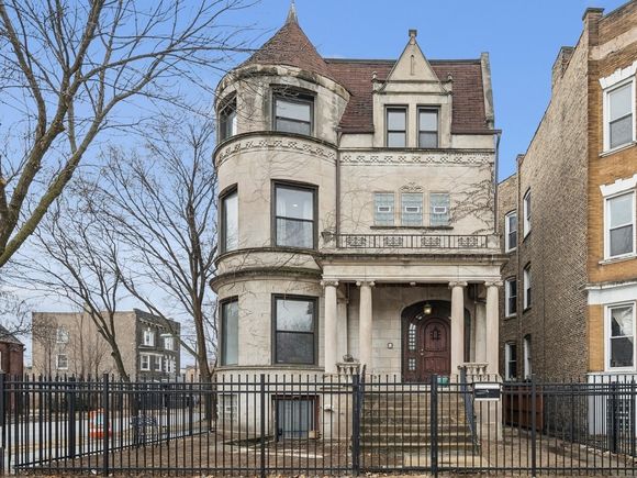 4458 S Prairie Avenue Chicago, IL House Active - Photo 1 of 24. Opens carousel modal