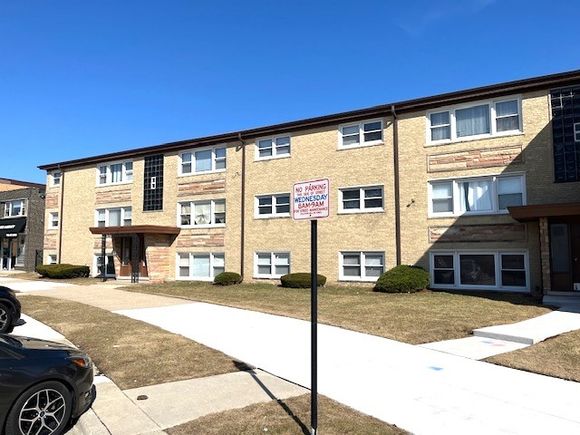 50 W Conti Parkway Unit D1 Elmwood Park, IL Condo Sold - Photo 1 of 15. Opens carousel modal
