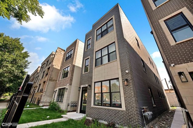 4157 S Prairie Avenue Unit 3 Chicago, IL Condo Active - Photo 1 of 21. Opens carousel modal