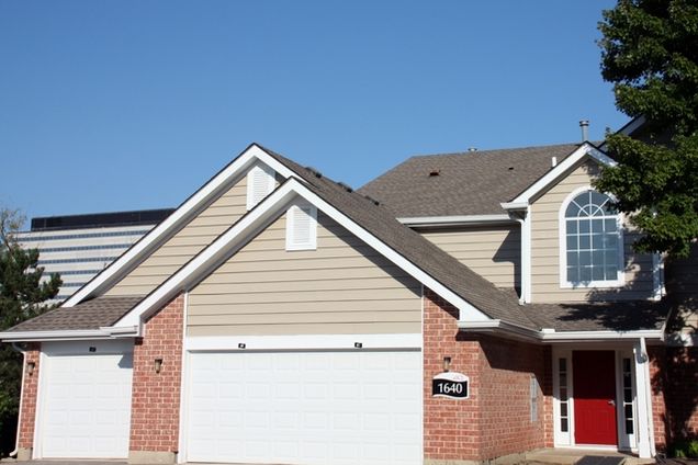 1650 Lincoln Meadows Circle Unit 815 Schaumburg, IL Condo Active - Photo 1 of 29. Opens carousel modal
