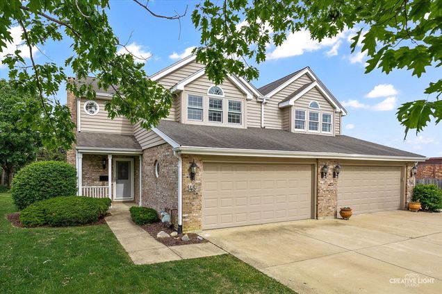 45 Exmoor Avenue Glen Ellyn, IL Townhouse Sold - Photo 1 of 27. Opens carousel modal