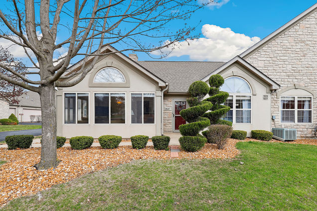 18217 Murphy Circle Unit 18217 Tinley Park, IL Condo Sold - Photo 1 of 25. Opens carousel modal