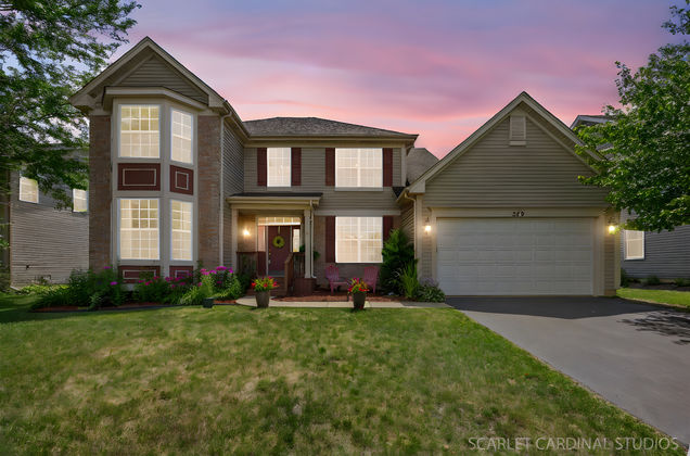 279 E Park Avenue Sugar Grove, IL House Contingent - Photo 1 of 32. Opens carousel modal