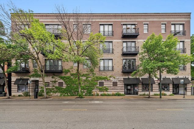 3443 N Lincoln Avenue Unit 4A Chicago, IL Condo Sold - Photo 1 of 41. Opens carousel modal