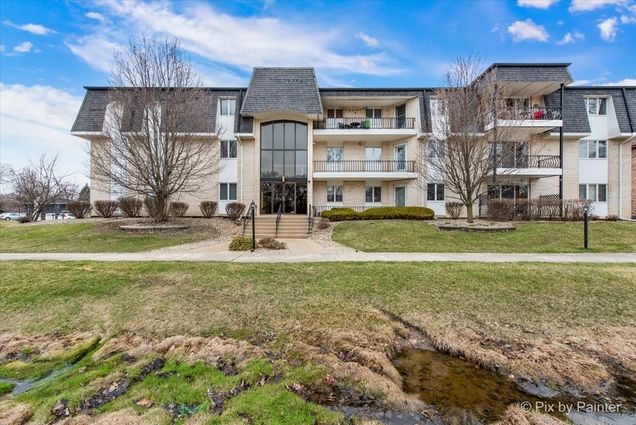 18559 Escanaba Avenue Unit 206 Lansing, IL Condo Sold - Photo 1 of 25. Opens carousel modal
