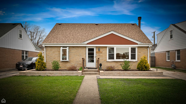 4604 W 115th Place Alsip, IL House Sold - Photo 1 of 22. Opens carousel modal