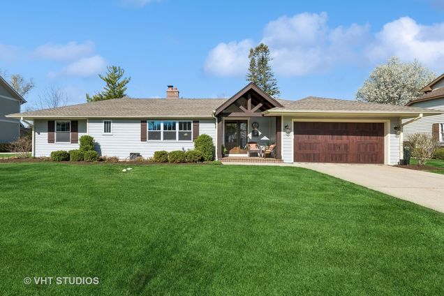 319 Ames Street Libertyville, IL House Sold - Photo 1 of 25. Opens carousel modal