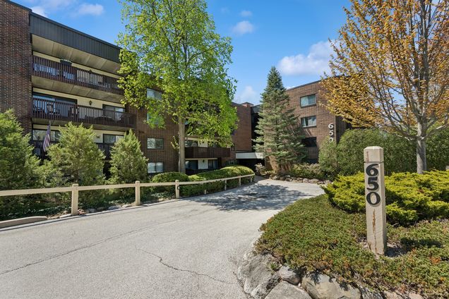650 Whitney Court Unit 410 Gurnee, IL Condo Sold - Photo 1 of 15. Opens carousel modal