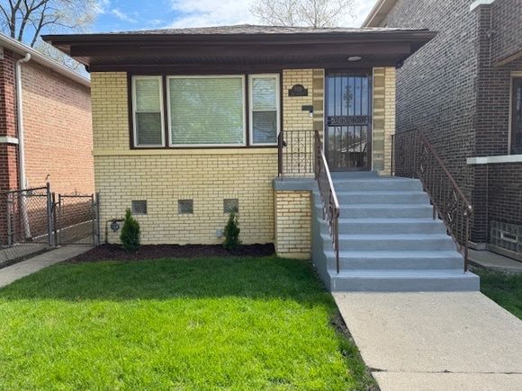 9319 S Paxton Avenue Chicago, IL House Sold - Photo 1 of 22. Opens carousel modal