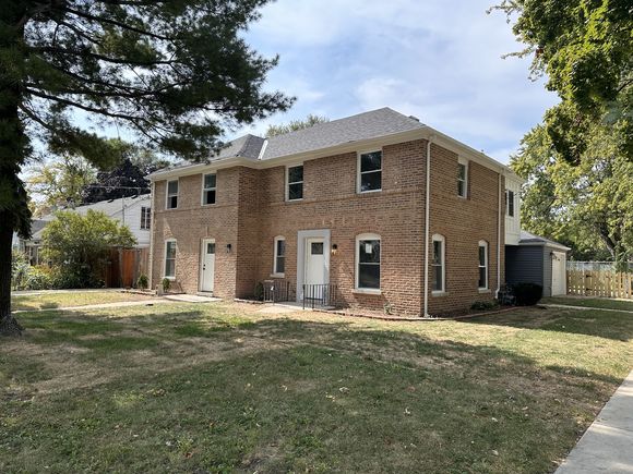1810 White Street Des Plaines, IL Townhouse Active - Photo 1 of 18. Opens carousel modal