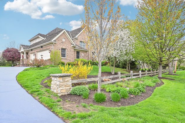 370 Old Mill Road Lincolnshire, IL House Sold - Photo 1 of 63. Opens carousel modal