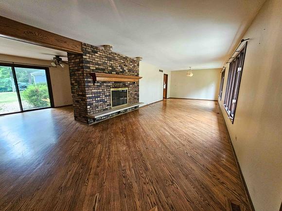 26241 W Bonner Road Wauconda, IL House Sold - Photo 3 of 31. Opens carousel modal