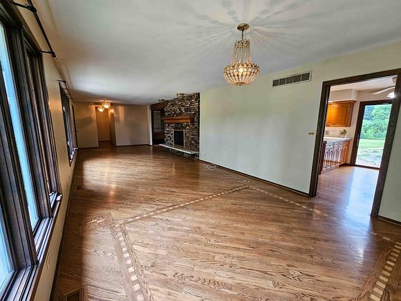 26241 W Bonner Road Wauconda, IL House Sold - Photo 4 of 31. Opens carousel modal