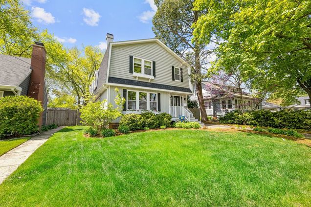 223 Prairie Avenue