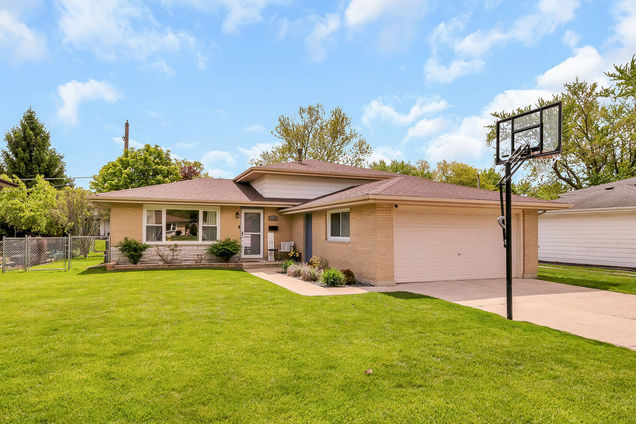 16731 Oleander Avenue Tinley Park, IL House Sold - Photo 1 of 22. Opens carousel modal