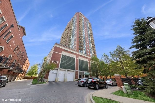 1717 S Prairie Avenue Unit 1902 Chicago, IL Condo Sold - Photo 1 of 25. Opens carousel modal