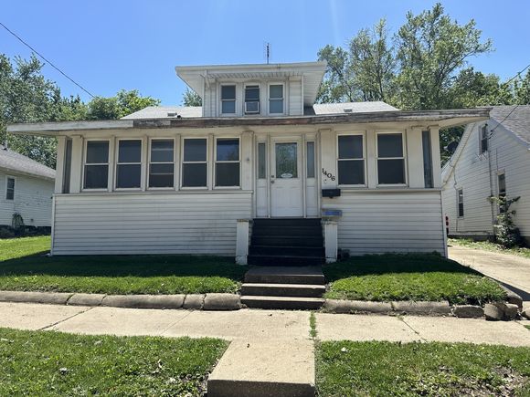 1406 W Locust Street Bloomington, IL House Sold - Photo 1 of 16. Opens carousel modal