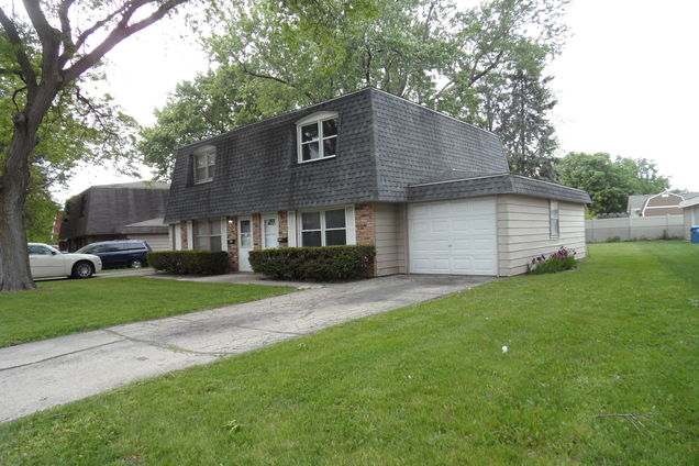1963 69 W Illinois Avenue Aurora, IL Multifamily Sold - Photo 1 of 23. Opens carousel modal