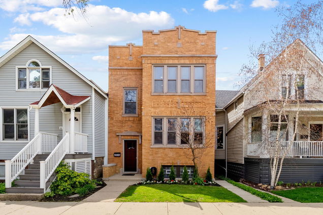 2516 N Washtenaw Avenue Chicago, IL Multifamily Sold - Photo 1 of 44. Opens carousel modal