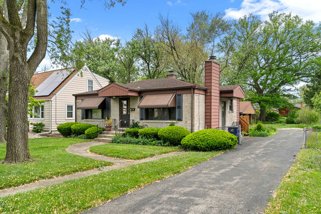 16 W Monroe Street Villa Park, IL House Sold - Photo 1 of 2. Opens carousel modal