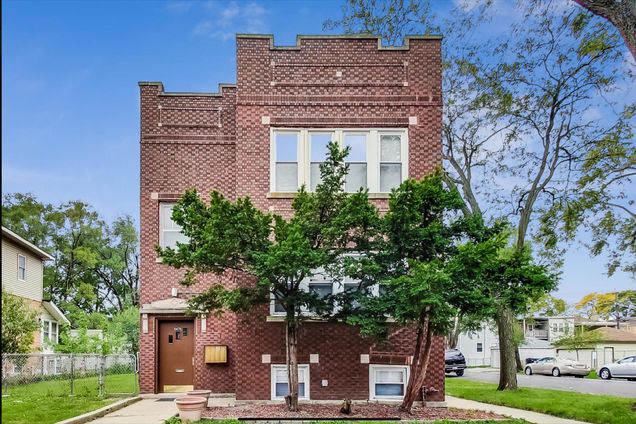 5475 W Hirsch Street Chicago, IL Multifamily Sold - Photo 1 of 21. Opens carousel modal