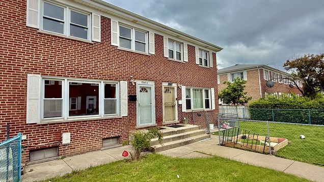 9344 Noel Avenue Unit B Des Plaines, IL Townhouse Sold - Photo 1 of 13. Opens carousel modal