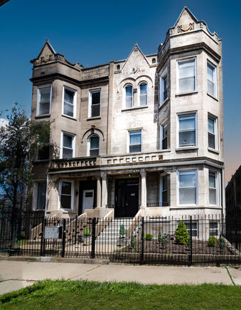 440 E 49th Street Unit B Chicago, IL Apartment Active - Photo 1 of 10. Opens carousel modal