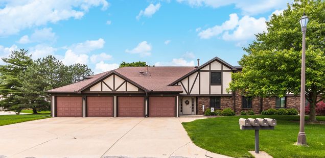52 Brandywine Court Bloomington, IL Townhouse Sold - Photo 1 of 27. Opens carousel modal