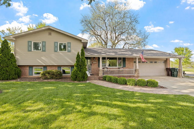 2723 Calmer Drive Joliet, IL House Sold - Photo 1 of 25. Opens carousel modal