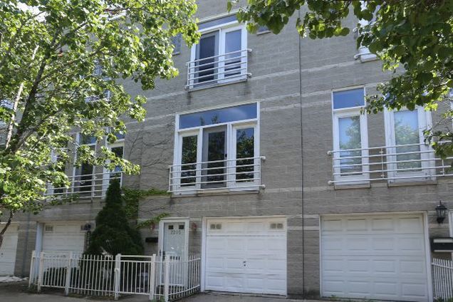 2205 W Ohio Street Unit TH Chicago, IL Townhouse Active - Photo 1 of 21. Opens carousel modal
