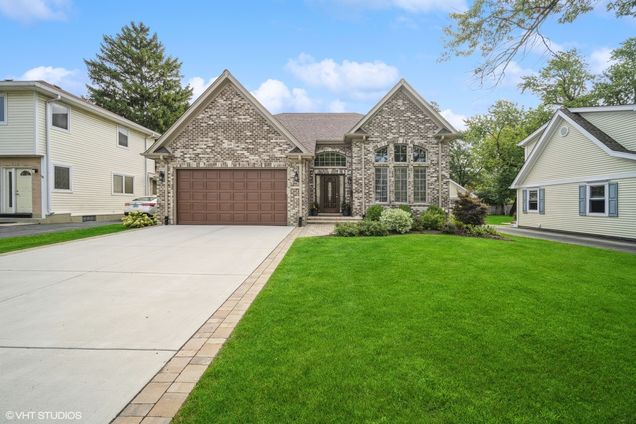 319 Washington Street Glenview, IL House Sold - Photo 1 of 41. Opens carousel modal