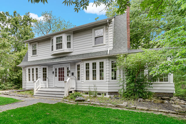 2114 Cedar Road Homewood, IL House Active - Photo 1 of 30. Opens carousel modal