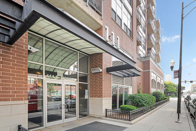 111 S Morgan Street Unit 406 Chicago, IL Condo Active - Photo 1 of 11. Opens carousel modal